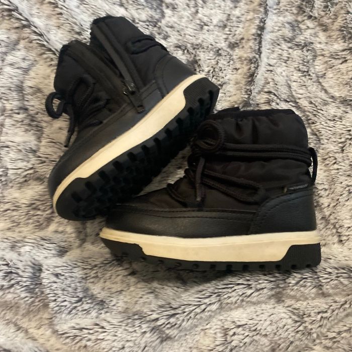 Boots H&M taille 22 - photo numéro 2