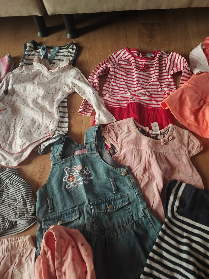 Lot vêtements bébé fille 18 mois - photo numéro 2