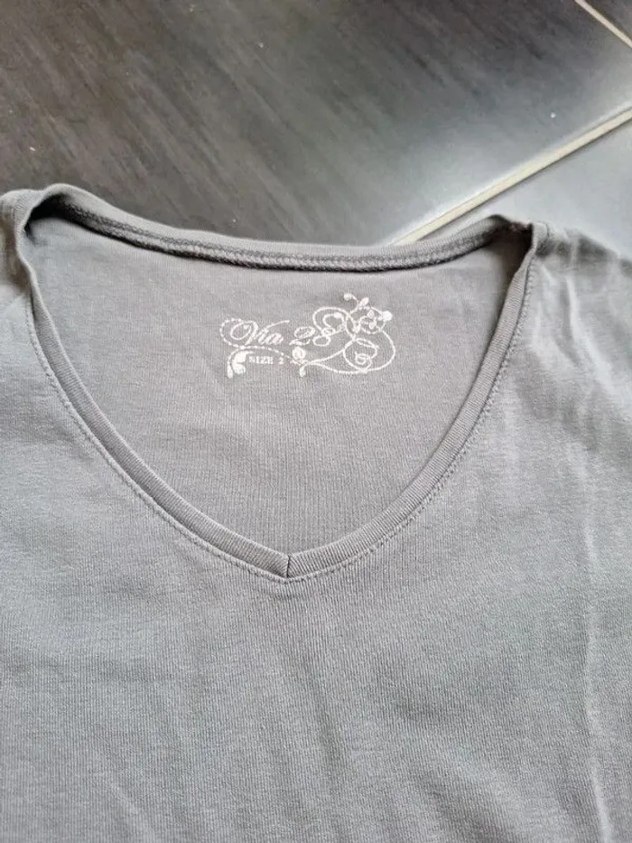 T-shirt gris - photo numéro 6