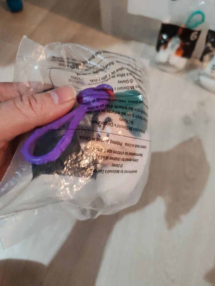 Figurine McDonald's blanche neige et les sept nains - photo numéro 3