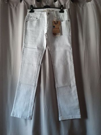 Pantalon jeans blanc neuf