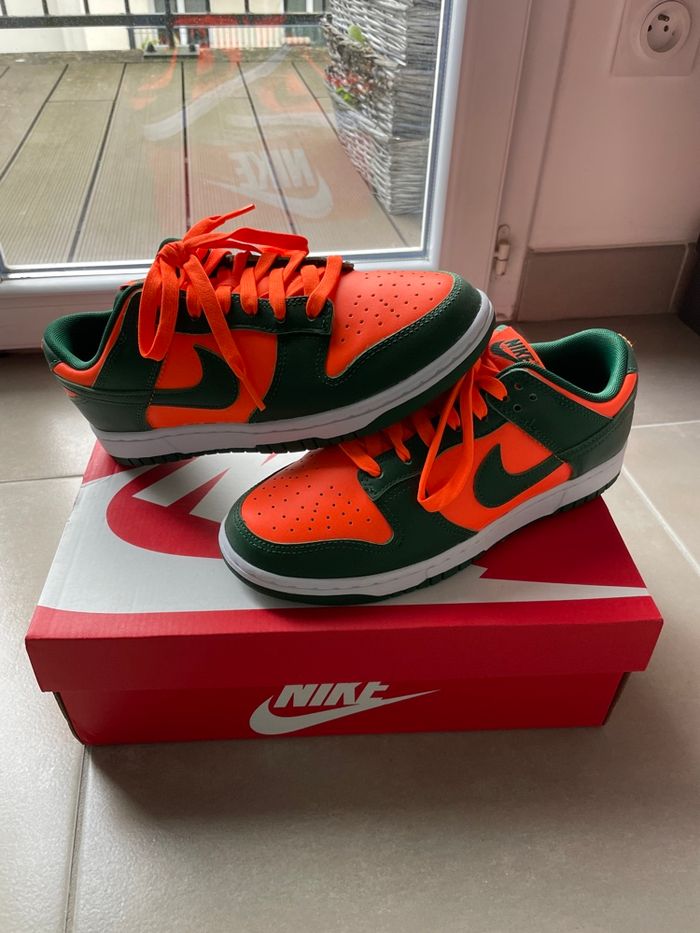 Nike Dunk Low Miami Hurricanes - Totalement Neuve ! - photo numéro 2