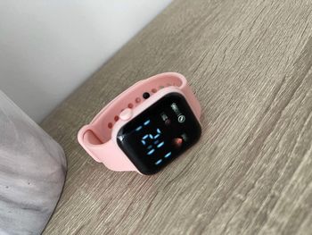 Montre fictive fille