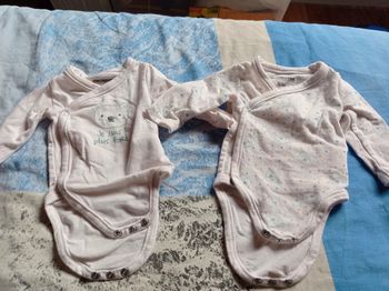 Lot 2 bodys naissance