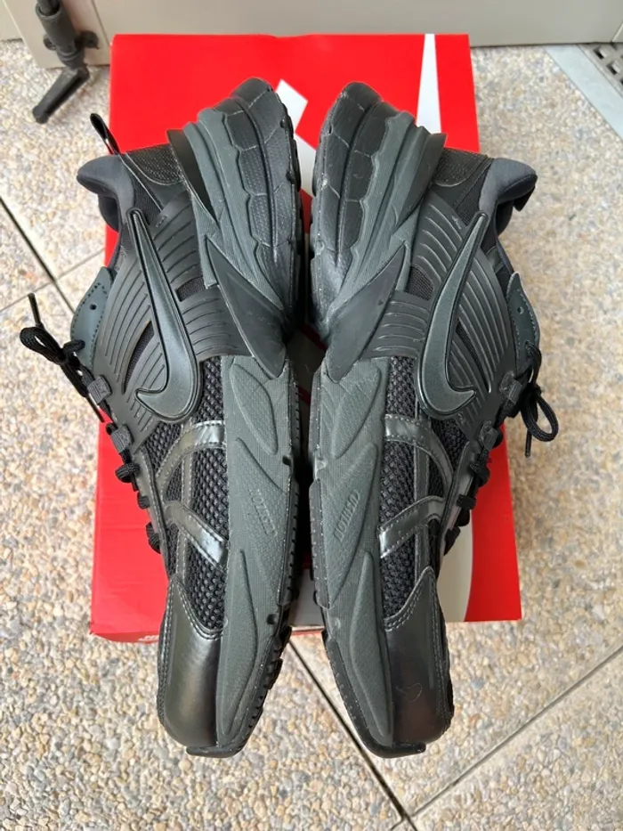 Chaussures baskets homme Nike v2k run taille 47 - photo numéro 11