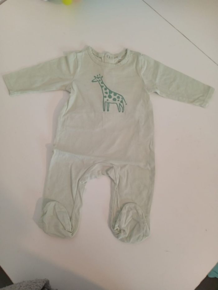Lot  pyjamas 3 mois - photo numéro 4
