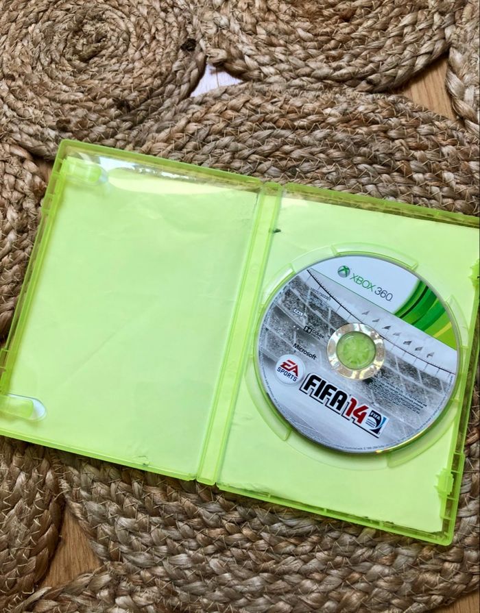 💜 Jeu Xbox 360 fifa 14 💜 - photo numéro 3