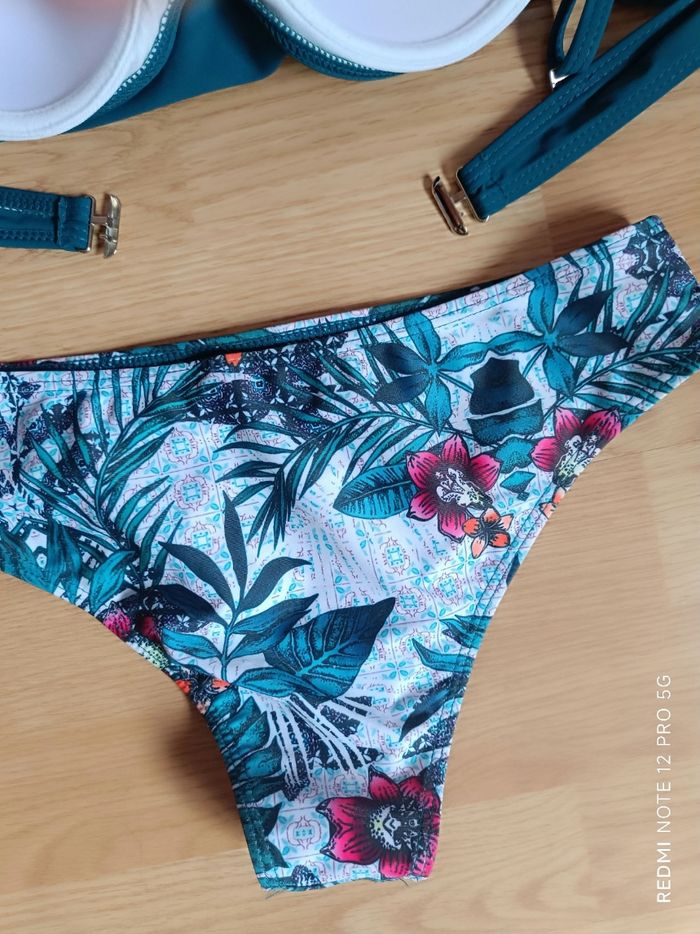 Maillot de bain vert avec paréo T.S (36) - photo numéro 6