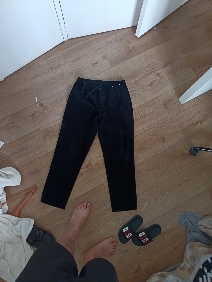 Pantalon noir en velours - photo numéro 3