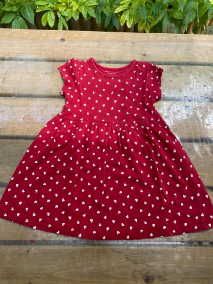 Robe motifs coeur