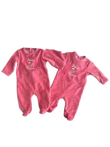 2 pyjamas « petite chérie »