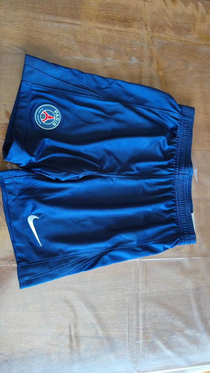 Short Nike PSG - photo numéro 2