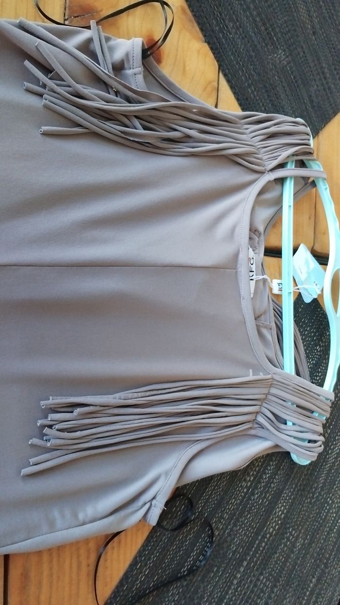 Robe grise - photo numéro 5