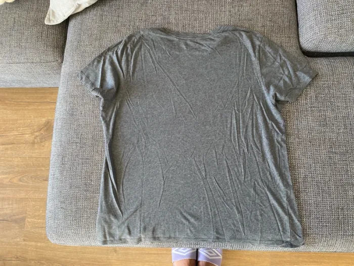 T-shirt Nike Homme XL – Gris Anthracite avec Logo Camouflage Kaki/Orange Édition Originale - photo numéro 5