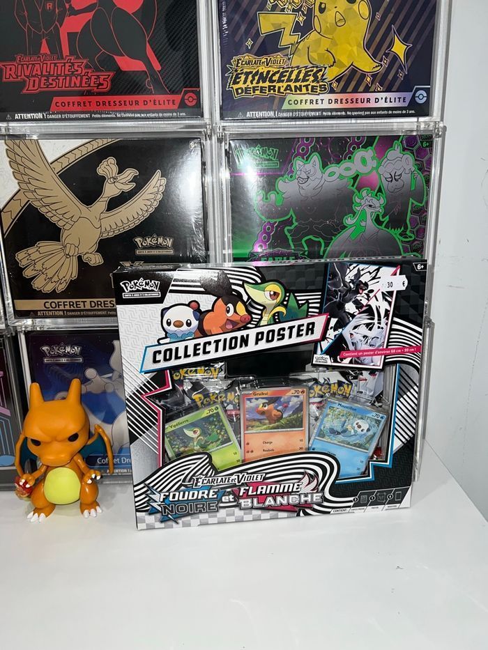Coffret Pokémon collection poster 10.5 flamme blanche foudre noire