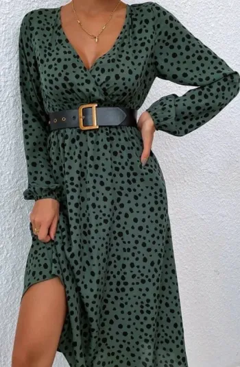 Robe avec manches bouffantes