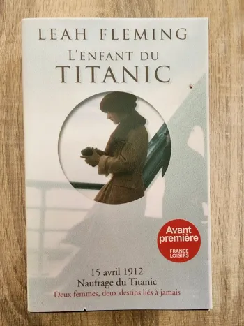 Livre broché "l'enfant du Titanic" de Leah Fleming