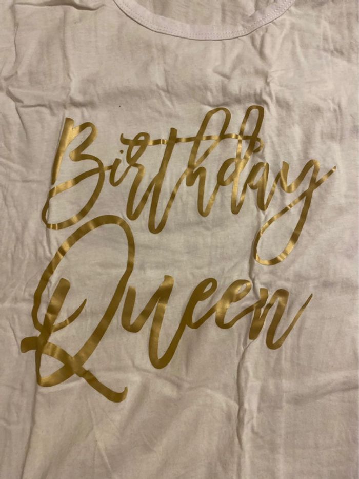 Tee shirt birthday queen doré blanc - photo numéro 2