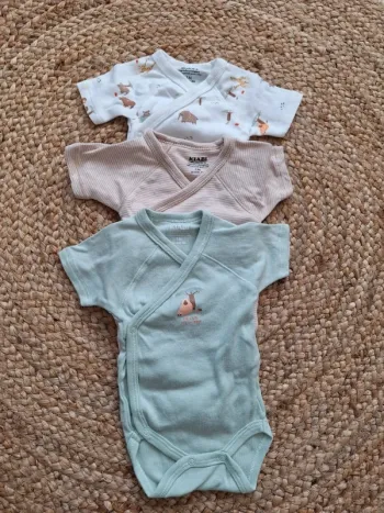 Lot de bodies été Kiabi 1 mois 52-55 cm 4 kg