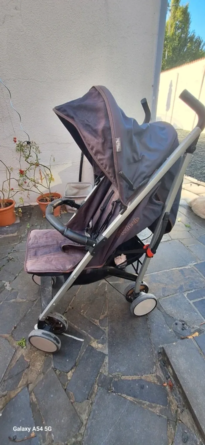 Poussette canne Child Wheels couleur jeans pas de livraison via vinted go