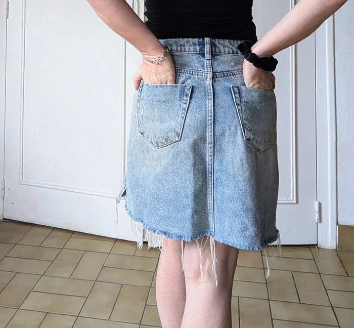 Jupe en jean femme grunge effilées taille XS 32 Pimkie tendance - photo numéro 4