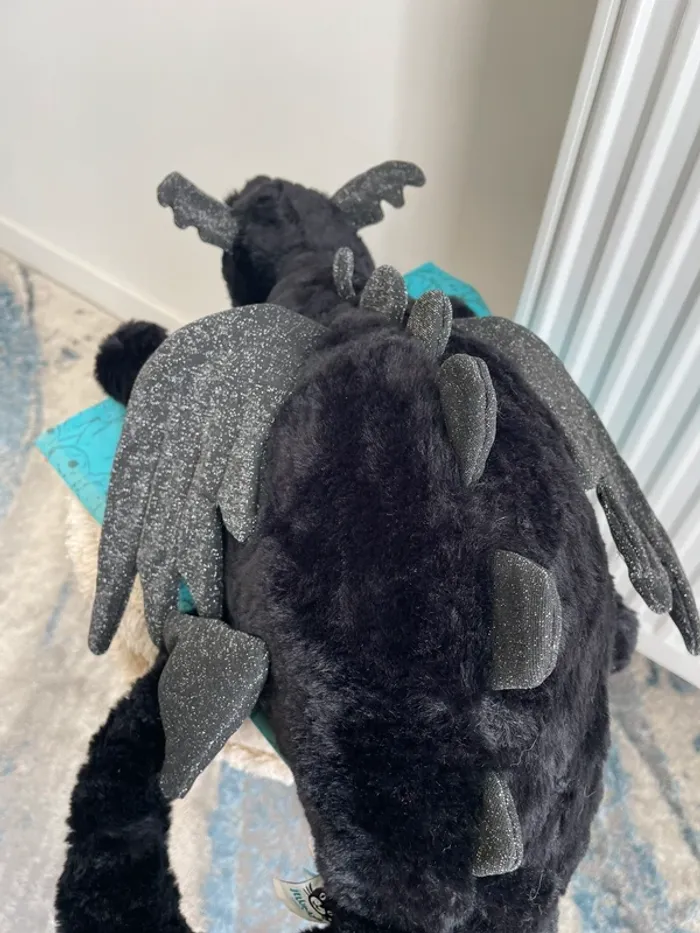 Peluche Jellycat Onyx Dragon HUGE 🐉🖤 - photo numéro 3
