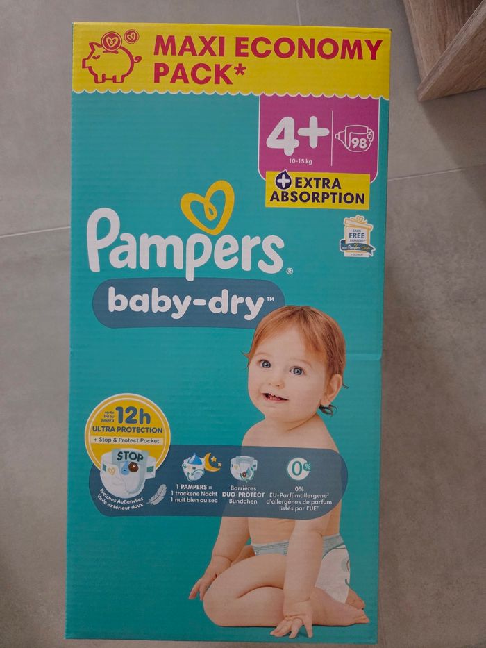 Couches pampers taille 4+