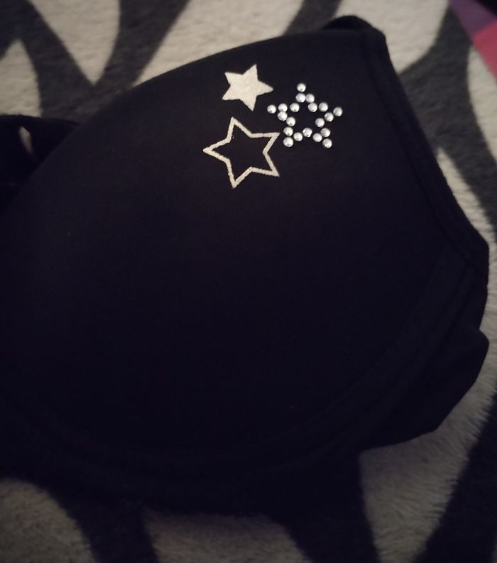 Soutient gorge avec étoiles "La Halle" 75a neuf