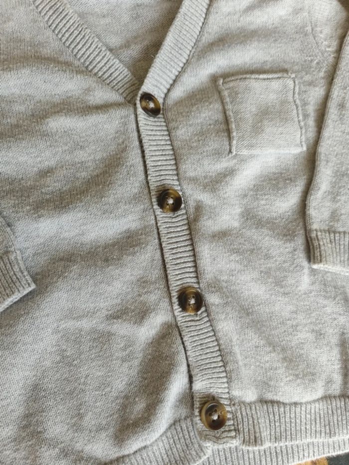 Gilet gris garçon - photo numéro 2