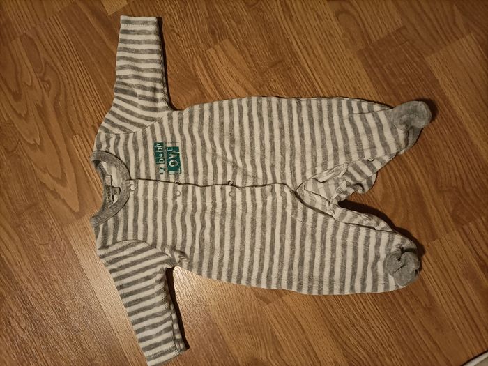 Pyjama taille 0 mois