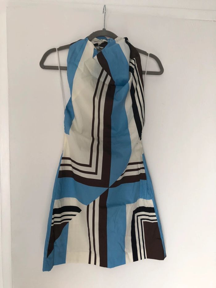 Superbe belle robe en popeline avec encolure halter dos nu Zara neuve avec étiquette taille XS - photo numéro 3