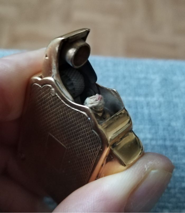 Briquet Mouchon sous licence Quercia Racer en métal doré - photo numéro 4