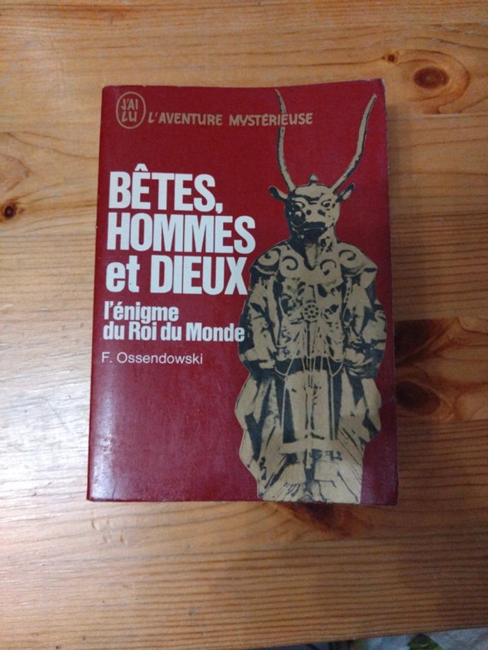 Bêtes, hommes et Dieux