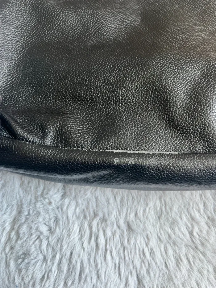 🎒 Sac à dos noir Gérard Hénon Signe le cuir – Élégance & praticité (31x35x8 cm) - photo numéro 5