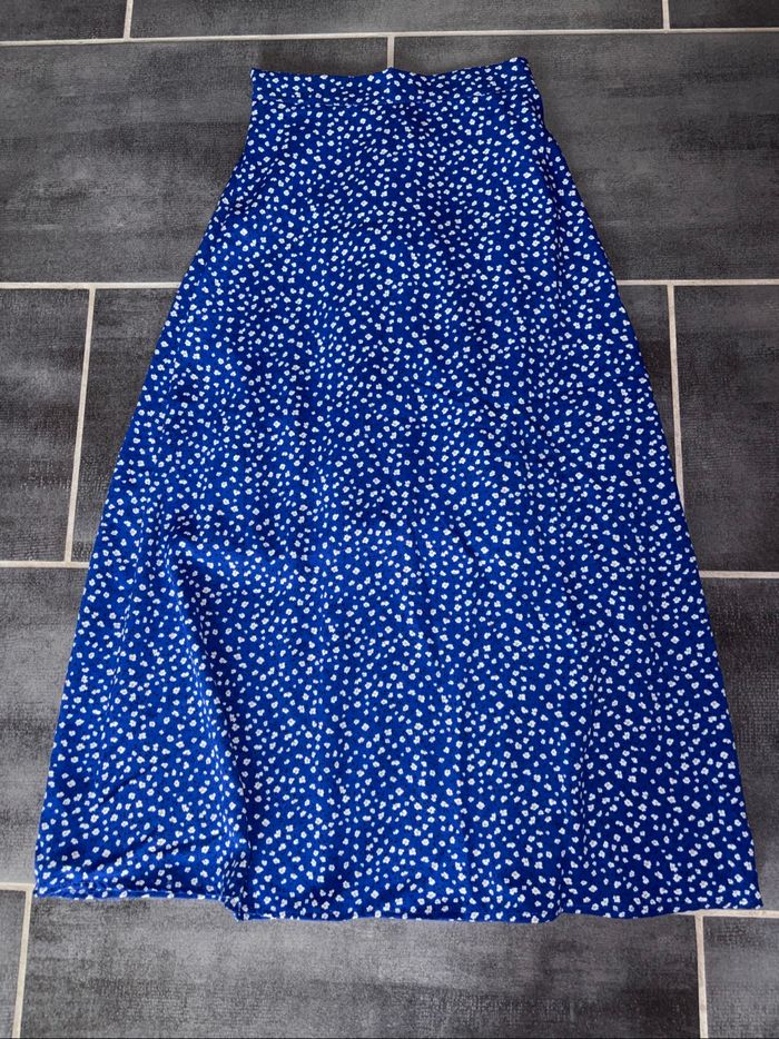Jupe longue bleue - photo numéro 3