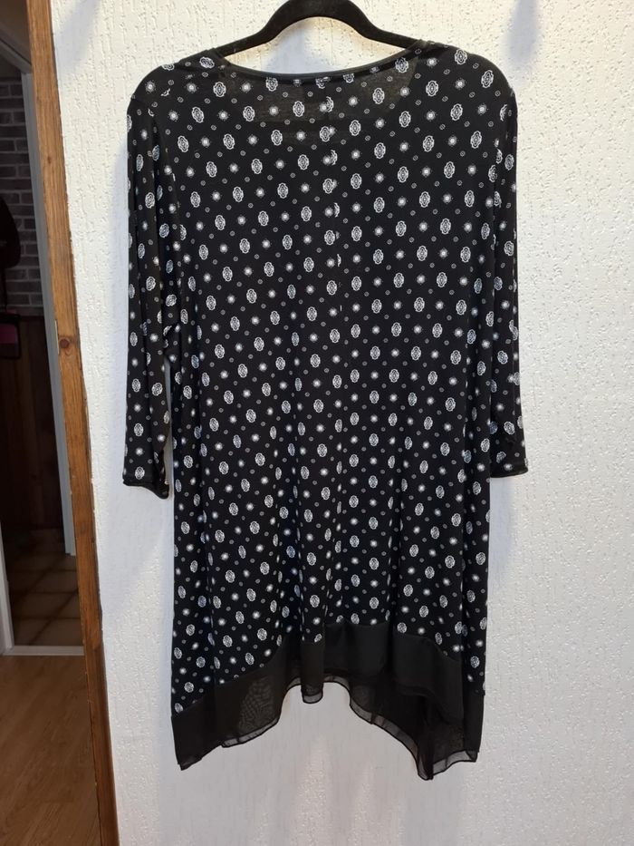 Magnifique tunique/blouse femme longue C&A Canda 46/48noir imprimé blanc neuve - photo numéro 4