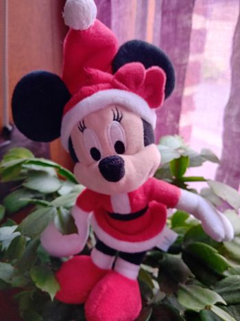 Peluche Disney Minnie Noël 24cm