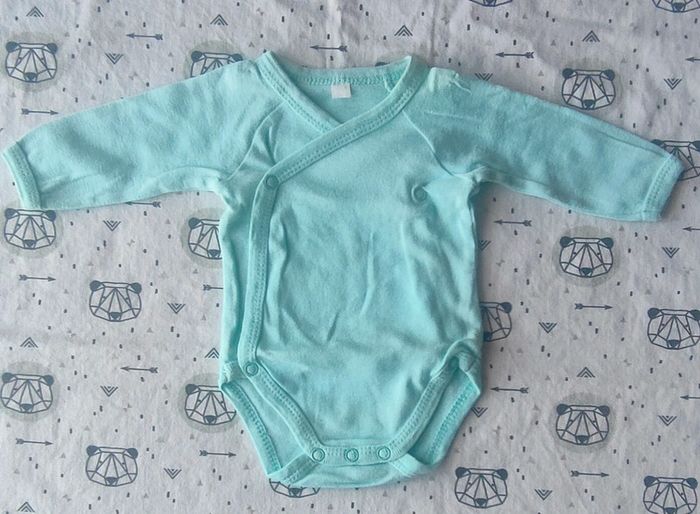 Lot de bodies ML taille 1 mois - photo numéro 11