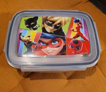 Boîte à goûter inox miraculous neuf (4e)