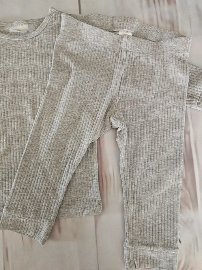 Ensemble/ pyjama 12/18 mois - photo numéro 4