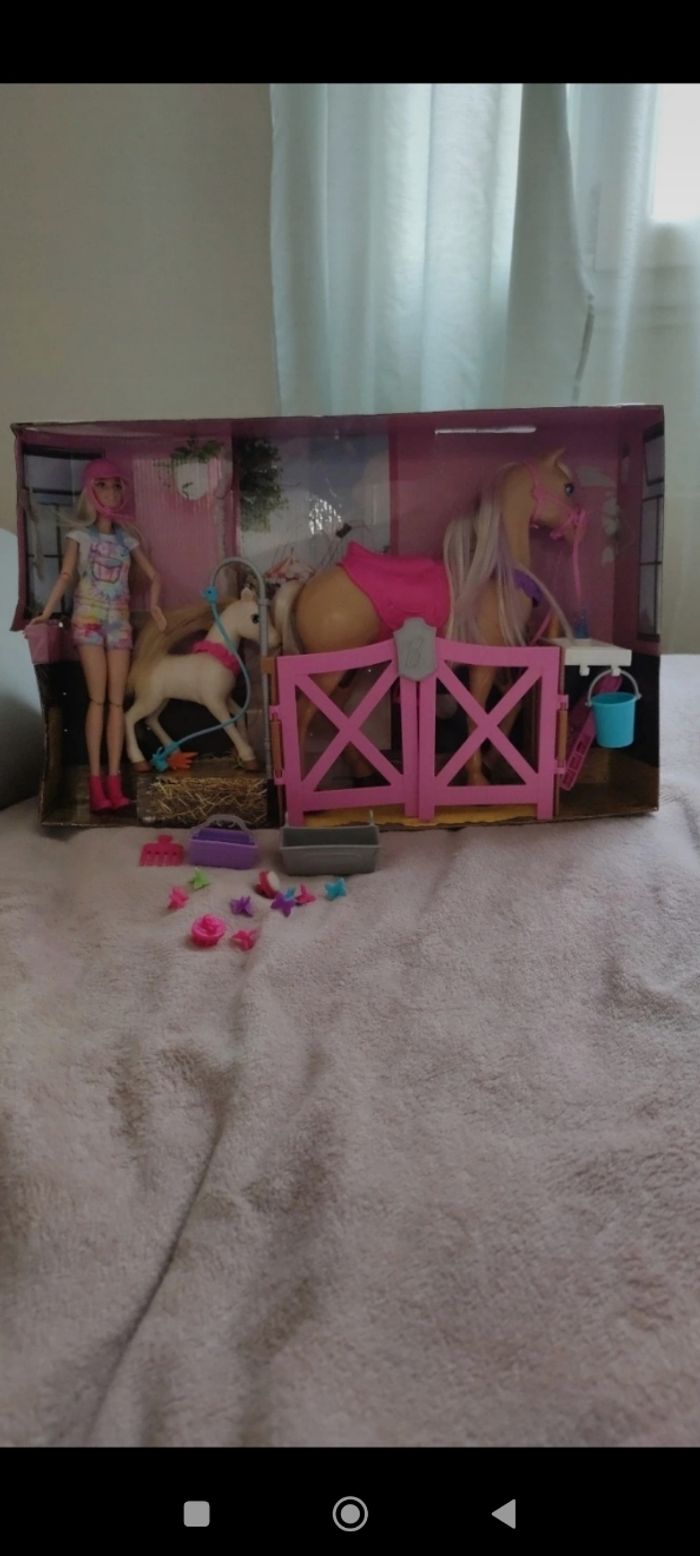 Barbie poupée toilettage des chevaux - photo numéro 2