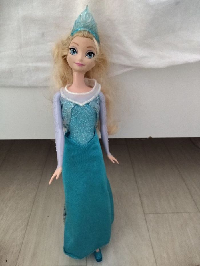 Elsa reine des neiges