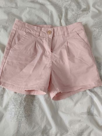 Short fille