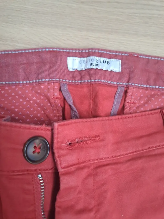 Pantalon rouge t40 - photo numéro 3
