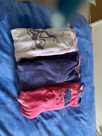 Pyjamas bébé fille taille 24 mois 