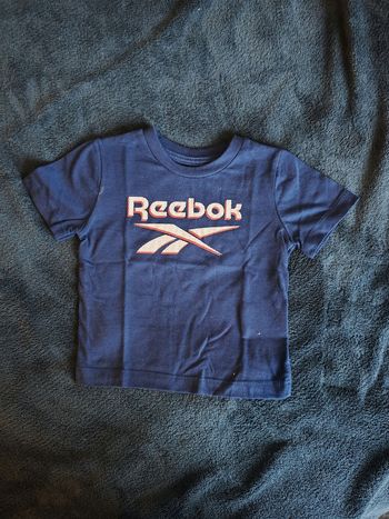 T-shirt Reebok