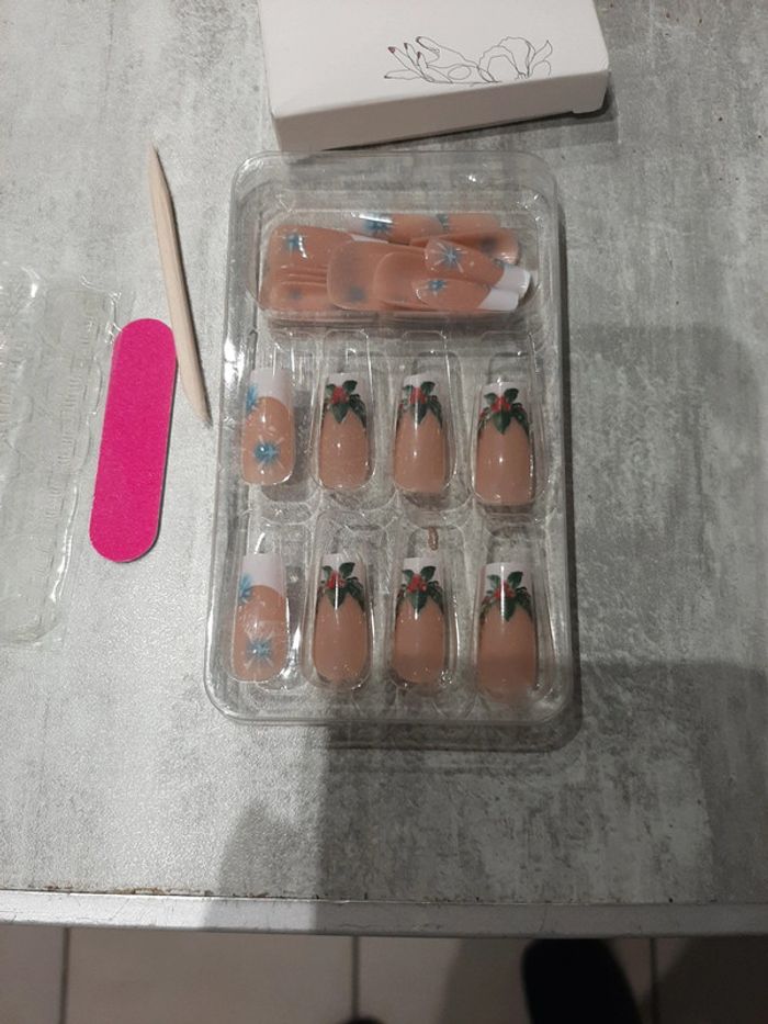 capsules ongle noel - photo numéro 2