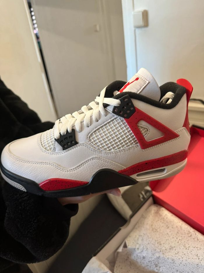 Air Jordan 4 Retro Red Cement Taille 42 - photo numéro 2