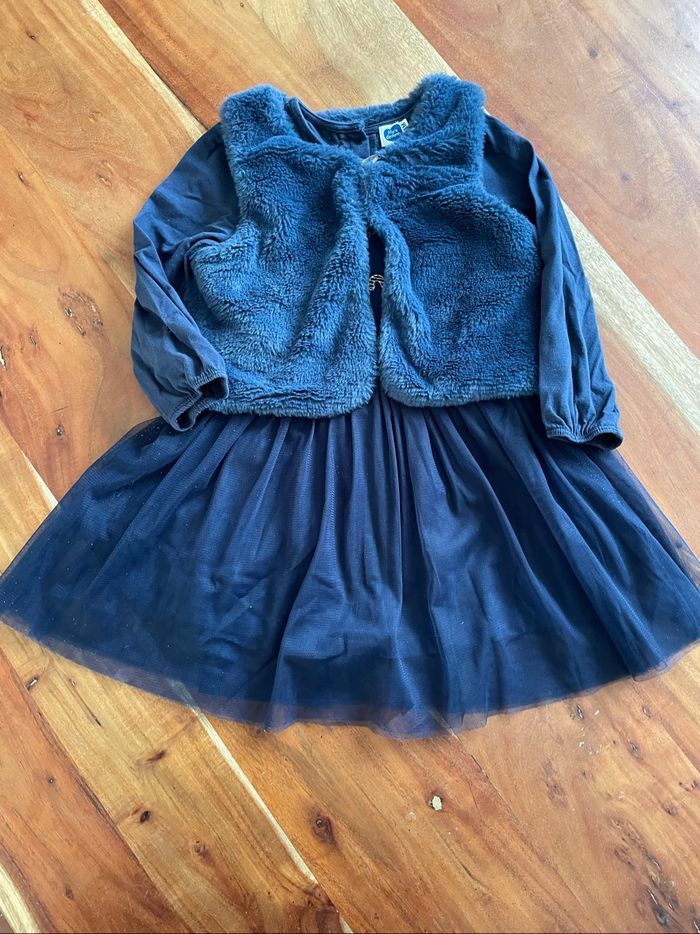 Robe de fêtes et son gilet fillette 24 mois - photo numéro 3