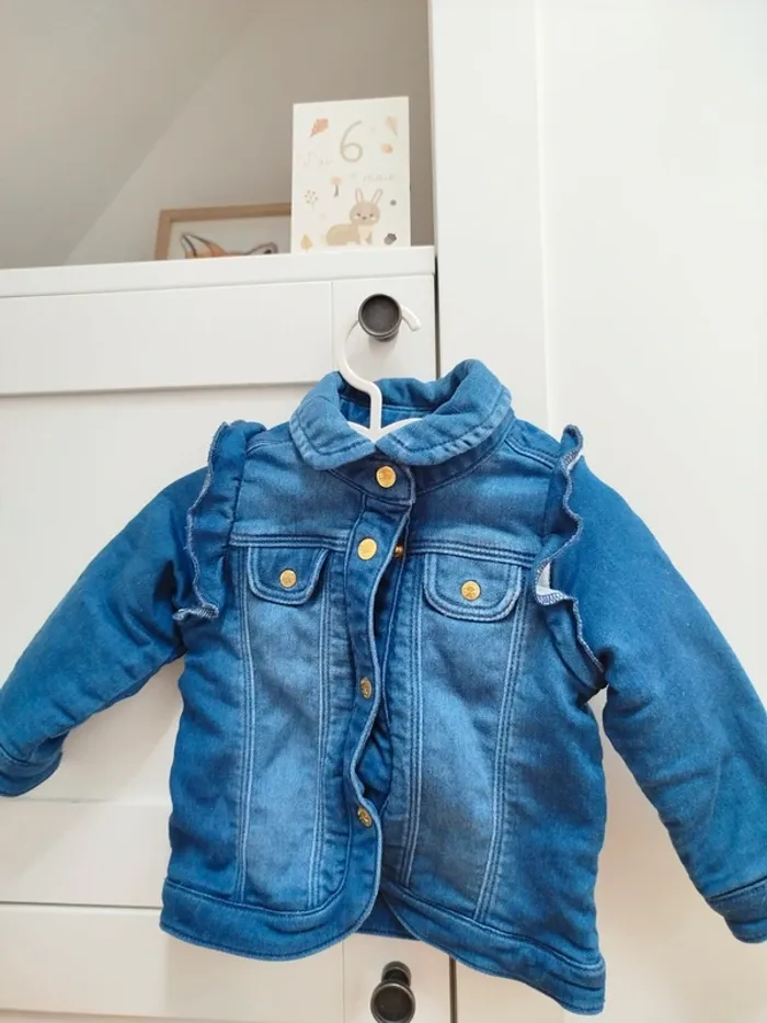 Veste en jean fourrée 6 Mois